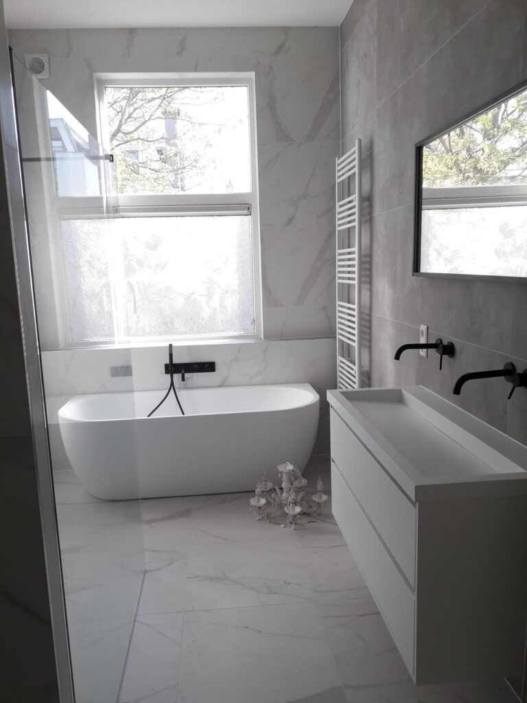 Na: Nieuwe badkamer Den Haag